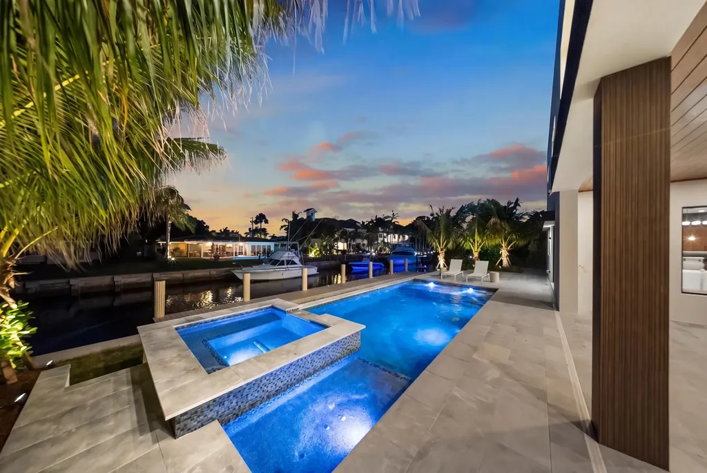 2360 NE 49th Street Lighthouse Point FL 33064