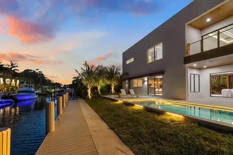 2360 NE 49th Street Lighthouse Point FL 33064