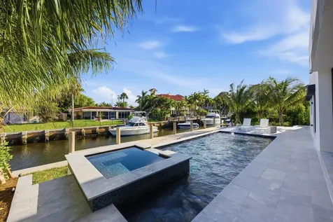 2360 NE 49th Street Lighthouse Point FL 33064