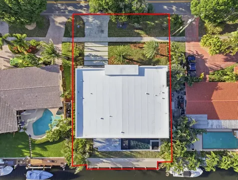 2360 NE 49th Street Lighthouse Point FL 33064