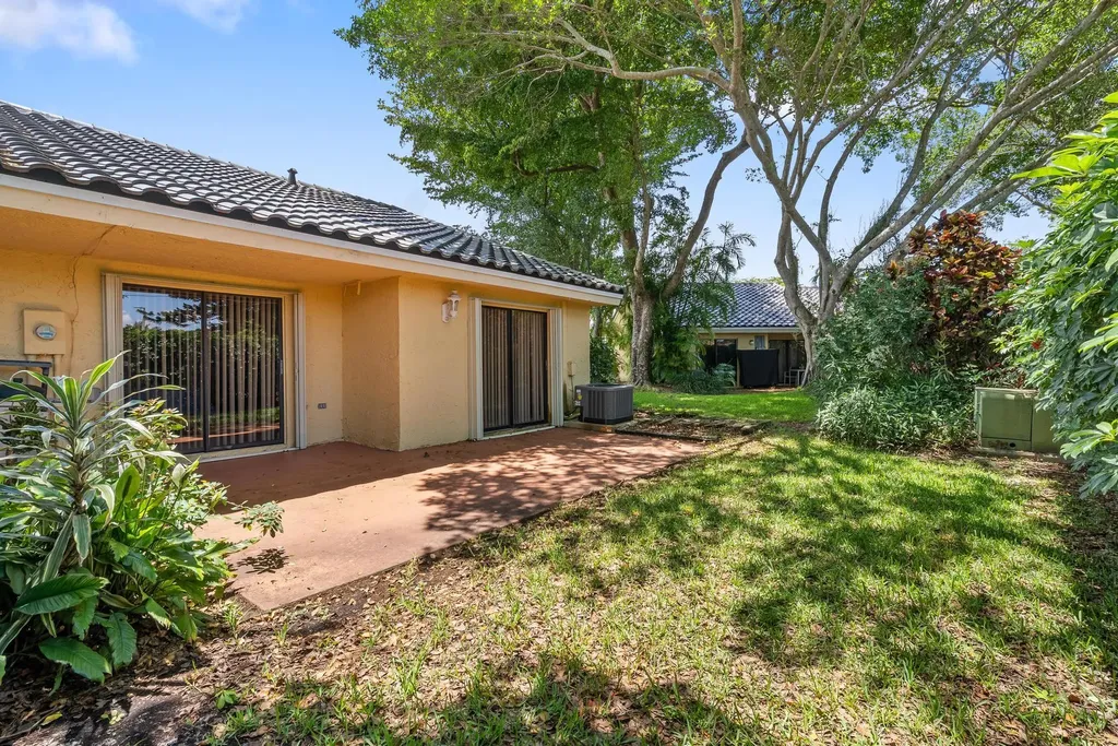 6789 Bridlewood Court Boca Raton FL 33433