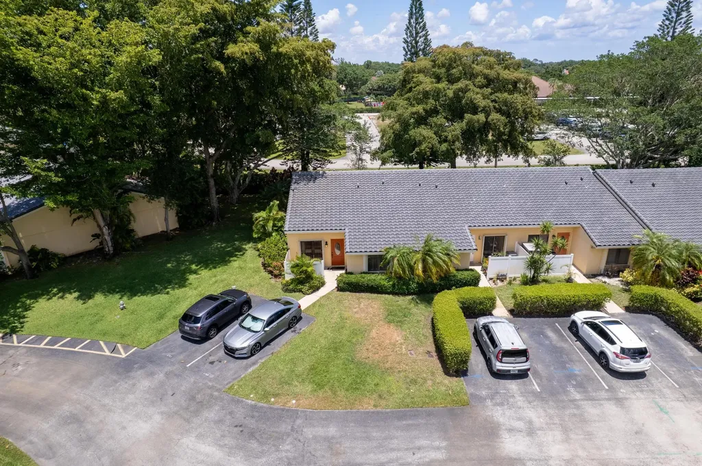 6789 Bridlewood Court Boca Raton FL 33433