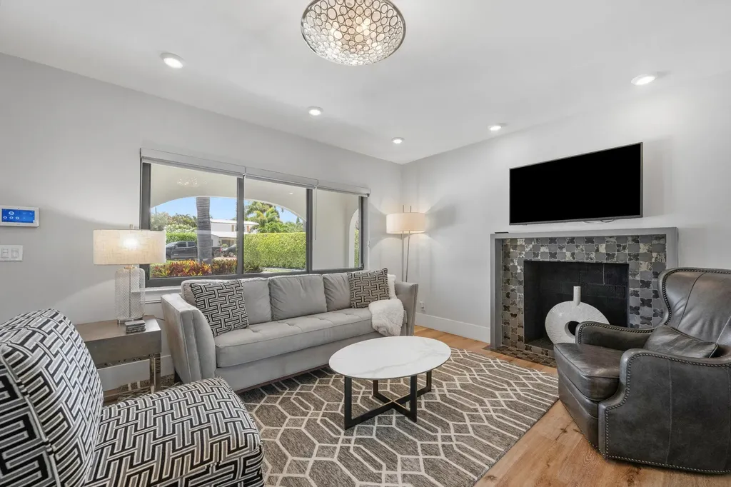 115 Highland Lane Delray Beach FL 33444