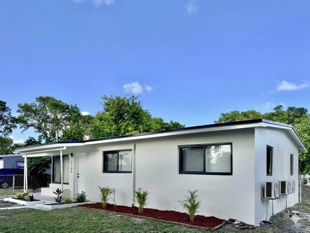 1795 Lauderdale Manor Drive Fort Lauderdale FL 33311