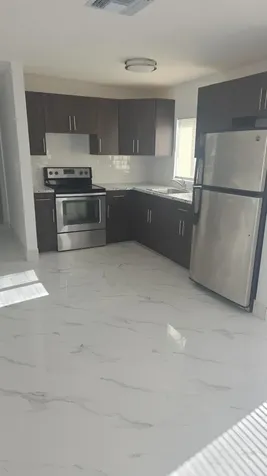 5211 SW 24th Street West Park FL 33023