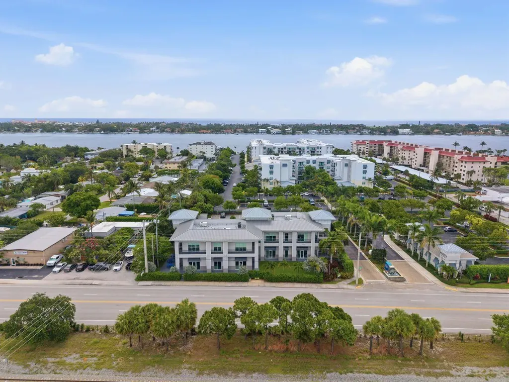 1300 S Dixie Highway Lantana FL 33462