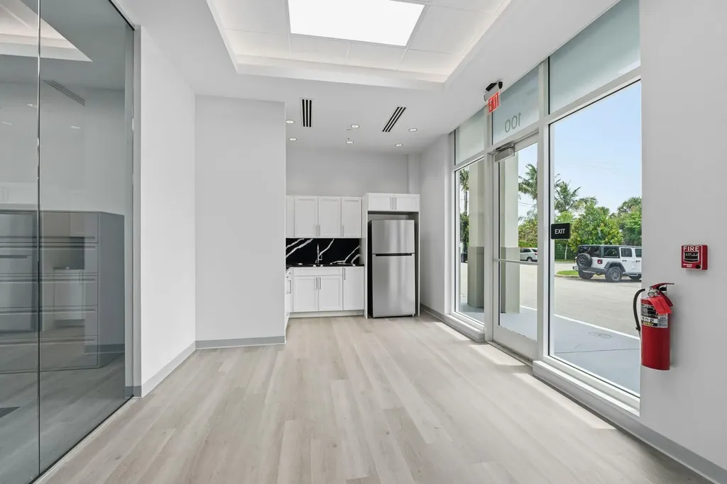 1300 S Dixie Highway Lantana FL 33462