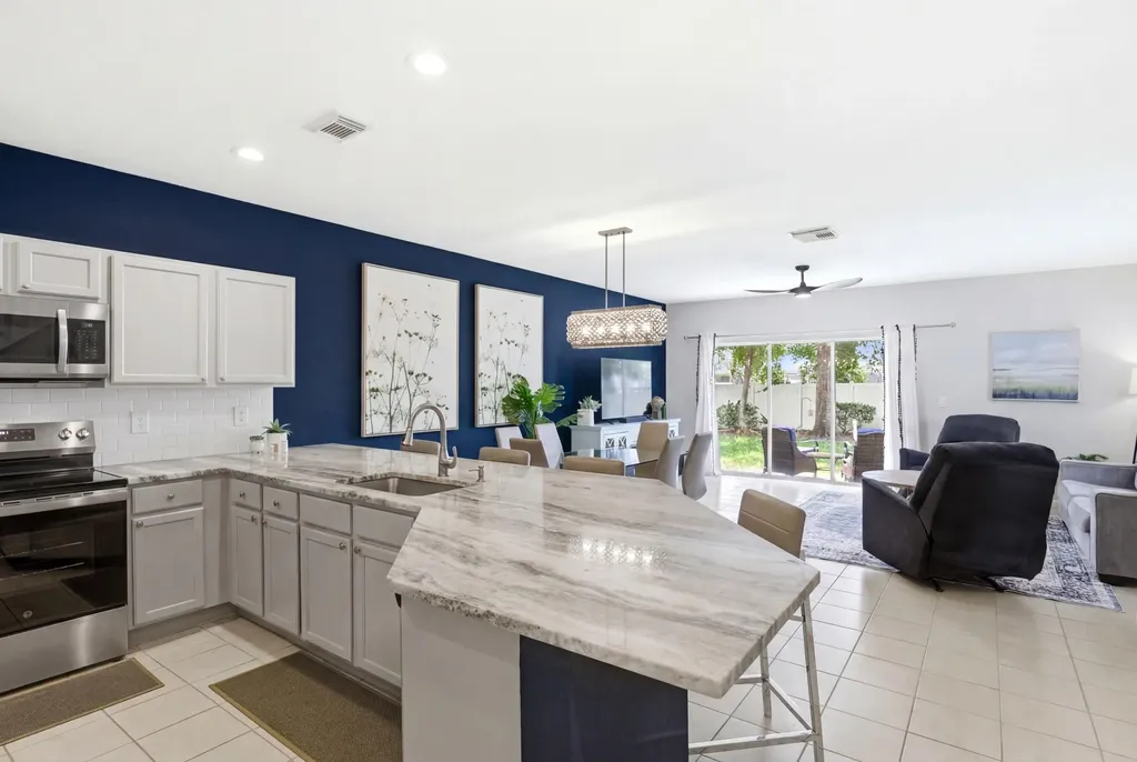 13354 Georgian Court Wellington FL 33414