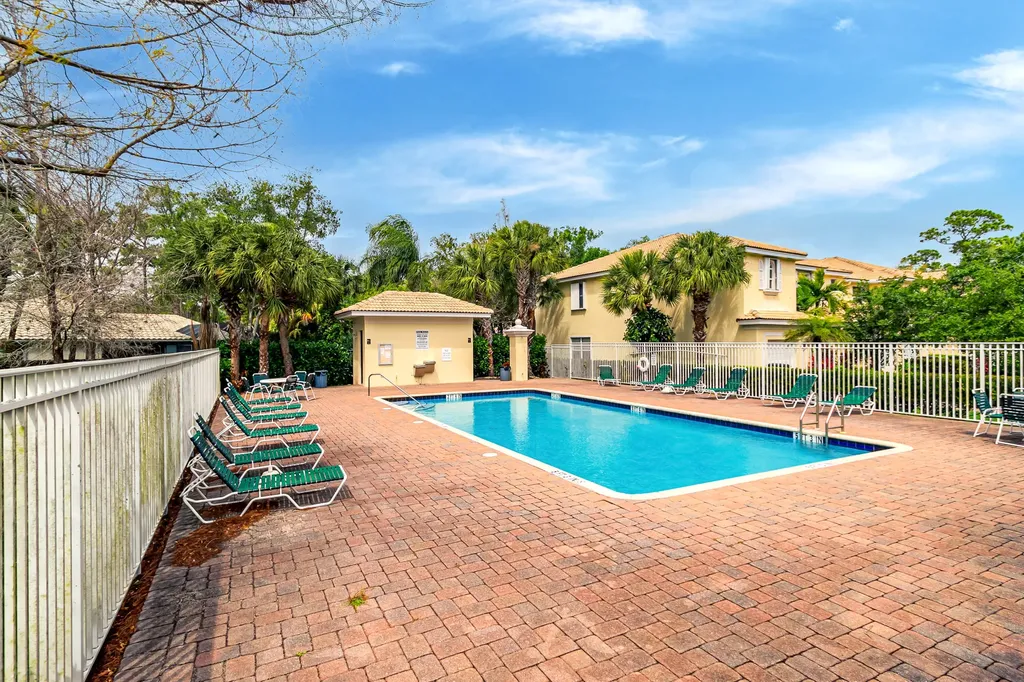 13354 Georgian Court Wellington FL 33414