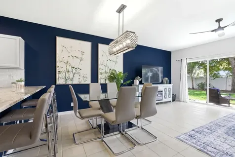 13354 Georgian Court Wellington FL 33414