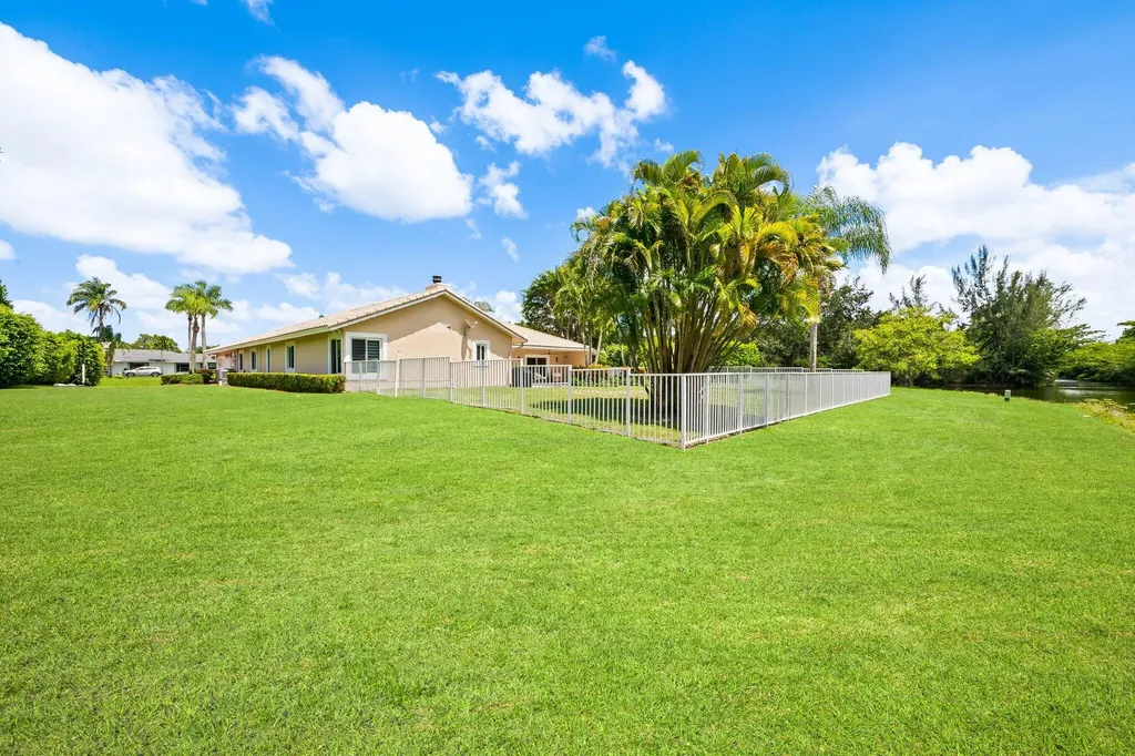 11937 Sandlake Drive Boca Raton FL 33428