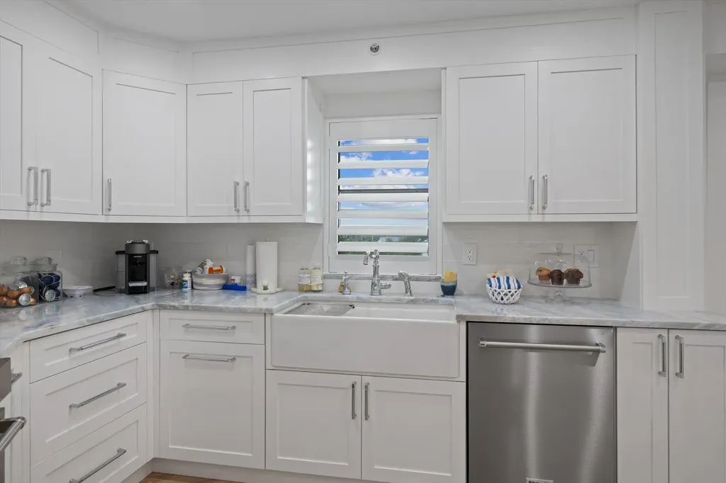 19800 S Sandpointe Bay Drive Tequesta FL 33469
