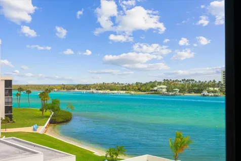 19800 S Sandpointe Bay Drive Tequesta FL 33469