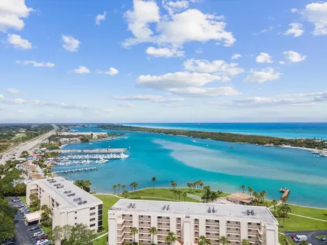19800 S Sandpointe Bay Drive Tequesta FL 33469