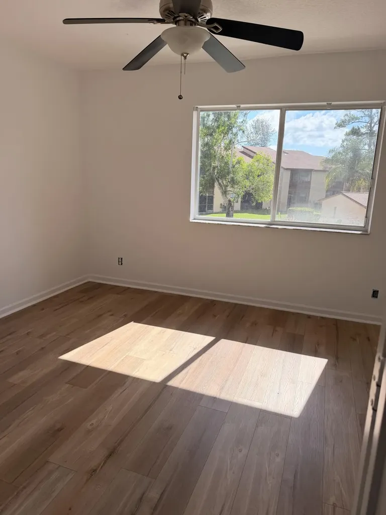 1601 Lakeview Drive W Royal Palm Beach FL 33411