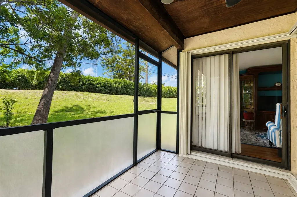 272 Beaver Dam Court Royal Palm Beach FL 33411