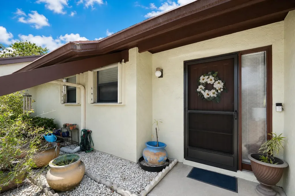 272 Beaver Dam Court Royal Palm Beach FL 33411