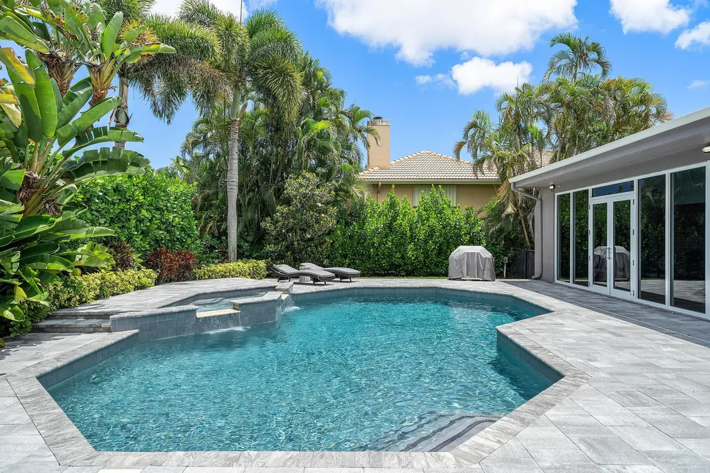 2357 NW 59th Street Boca Raton FL 33496