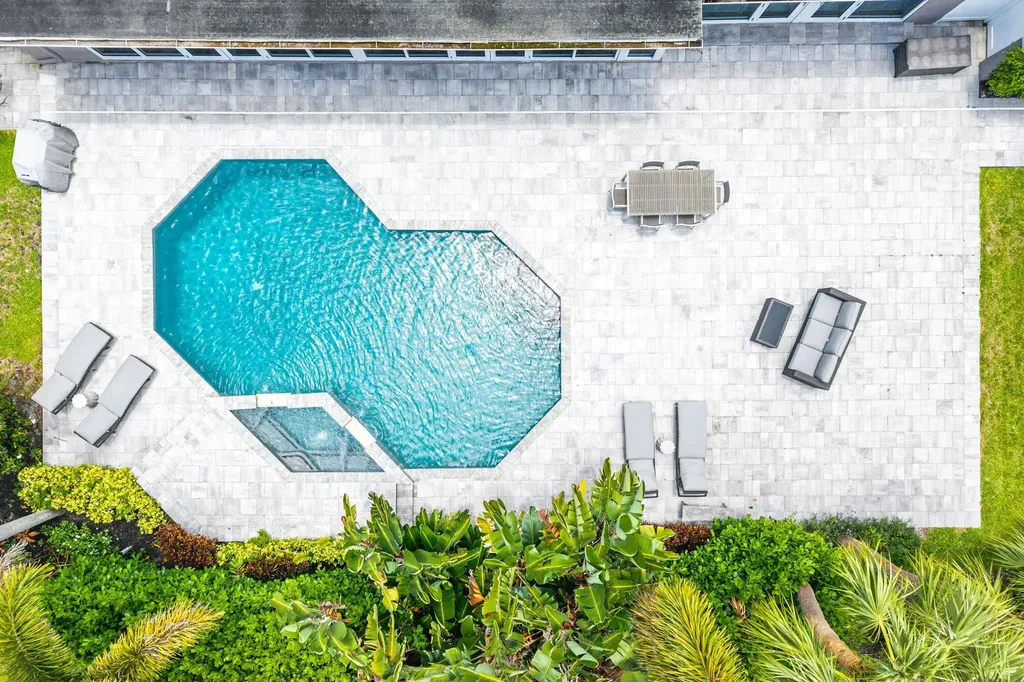 2357 NW 59th Street Boca Raton FL 33496