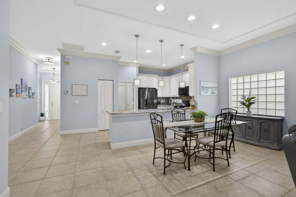 118 Kensington Way Royal Palm Beach FL 33414