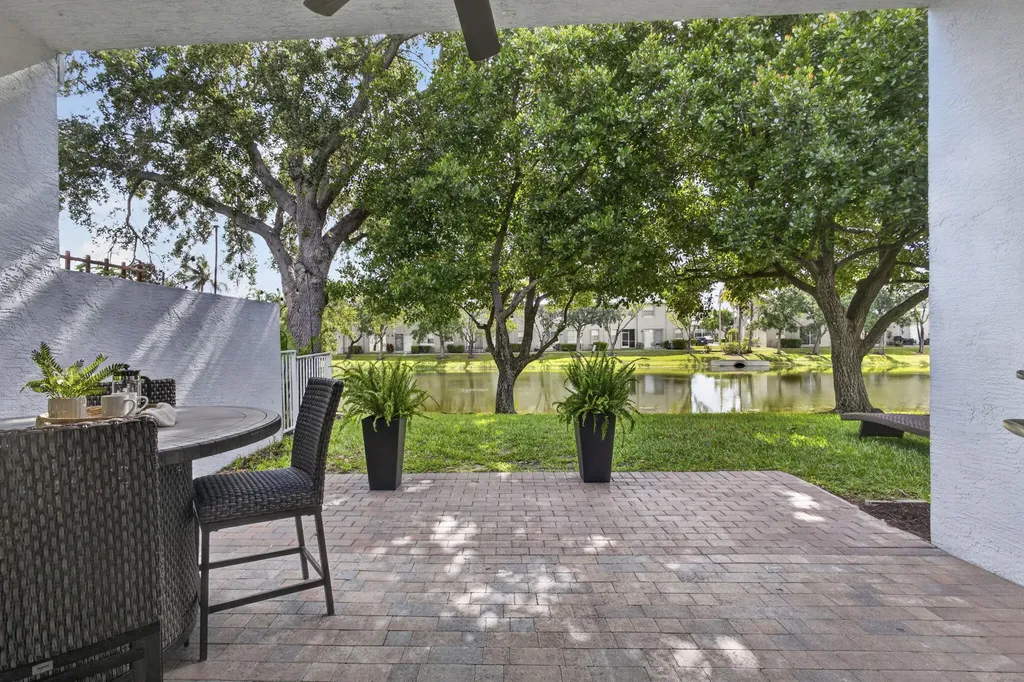 118 Kensington Way Royal Palm Beach FL 33414