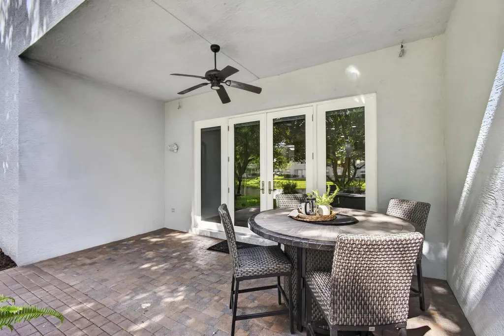 118 Kensington Way Royal Palm Beach FL 33414