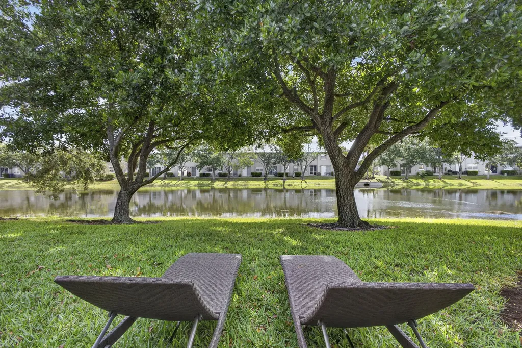 118 Kensington Way Royal Palm Beach FL 33414