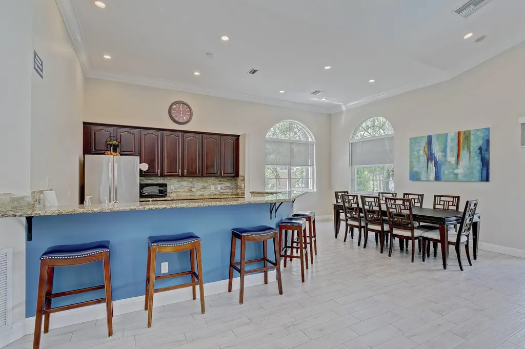 118 Kensington Way Royal Palm Beach FL 33414