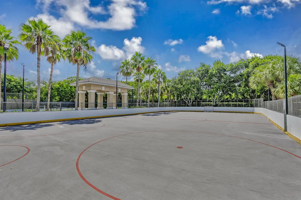 118 Kensington Way Royal Palm Beach FL 33414
