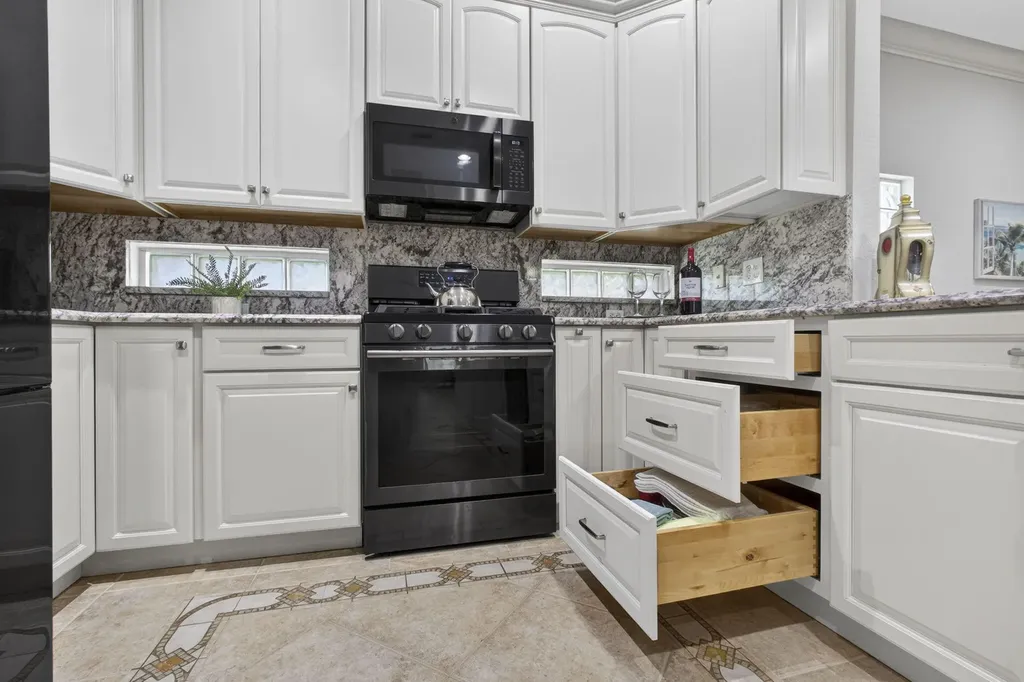 118 Kensington Way Royal Palm Beach FL 33414