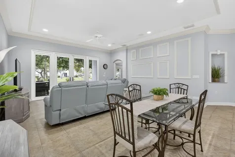 118 Kensington Way Royal Palm Beach FL 33414