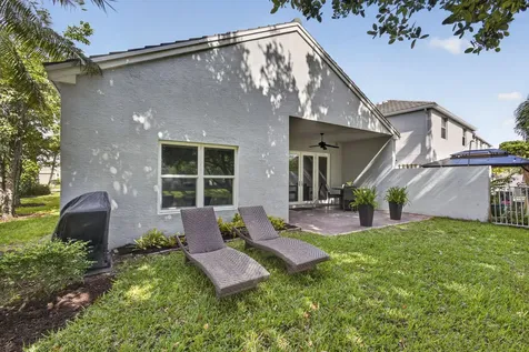 118 Kensington Way Royal Palm Beach FL 33414
