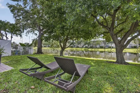 118 Kensington Way Royal Palm Beach FL 33414