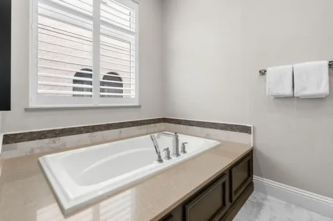 430 Muirfield Loop Kissimmee FL 34747