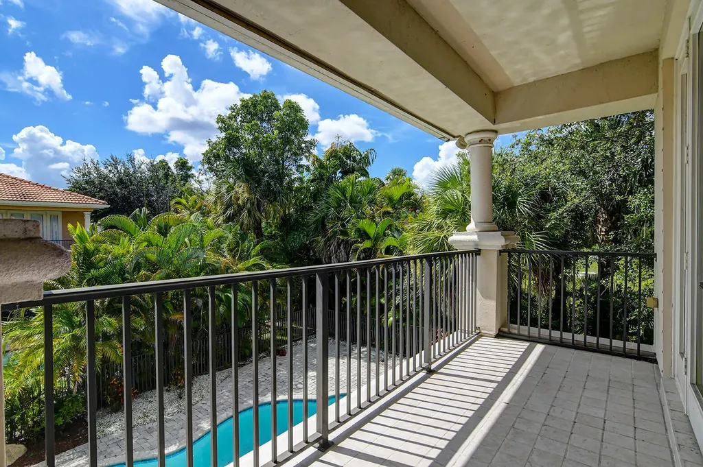 670 Edgebrook Lane Royal Palm Beach FL 33411