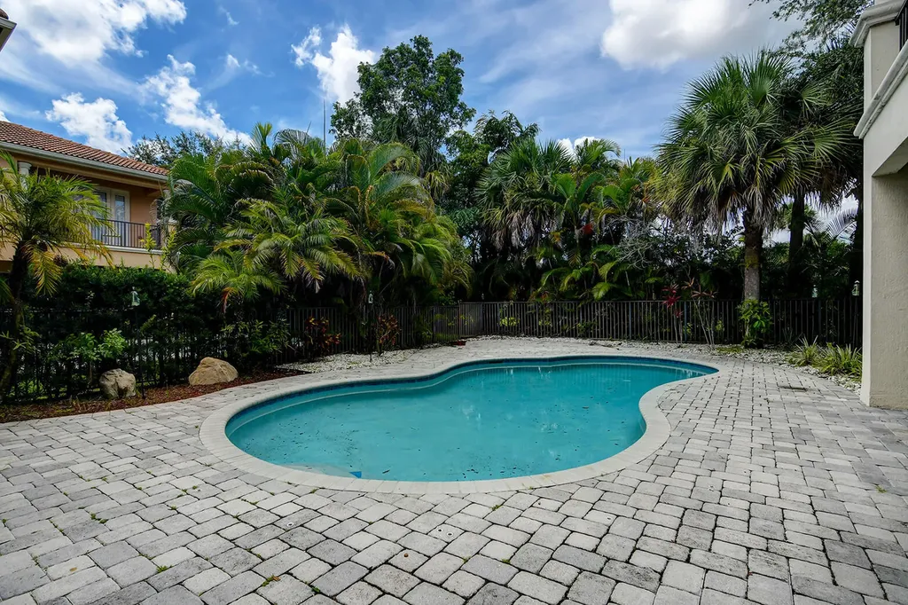 670 Edgebrook Lane Royal Palm Beach FL 33411