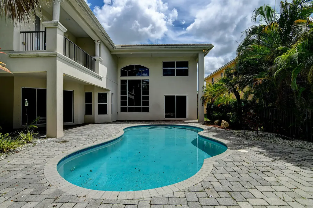 670 Edgebrook Lane Royal Palm Beach FL 33411