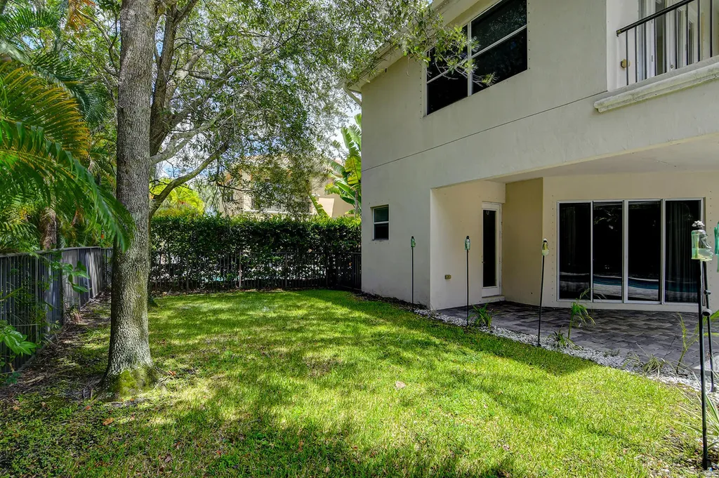 670 Edgebrook Lane Royal Palm Beach FL 33411