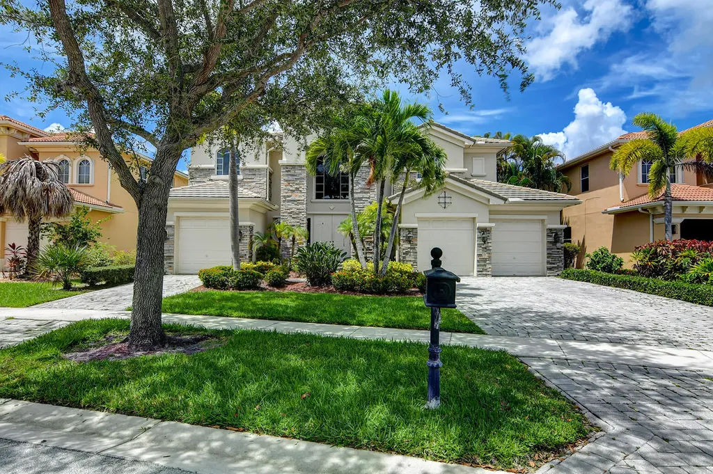 670 Edgebrook Lane Royal Palm Beach FL 33411