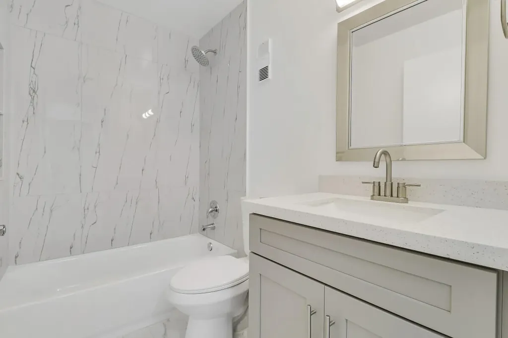 8157 Springtree Road Boca Raton FL 33496