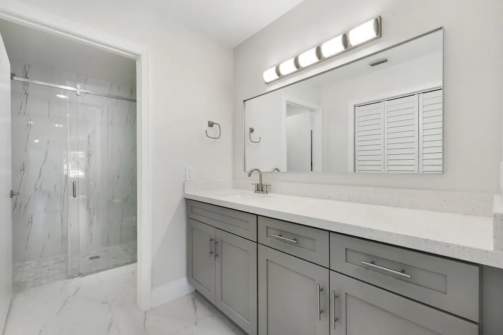 8157 Springtree Road Boca Raton FL 33496