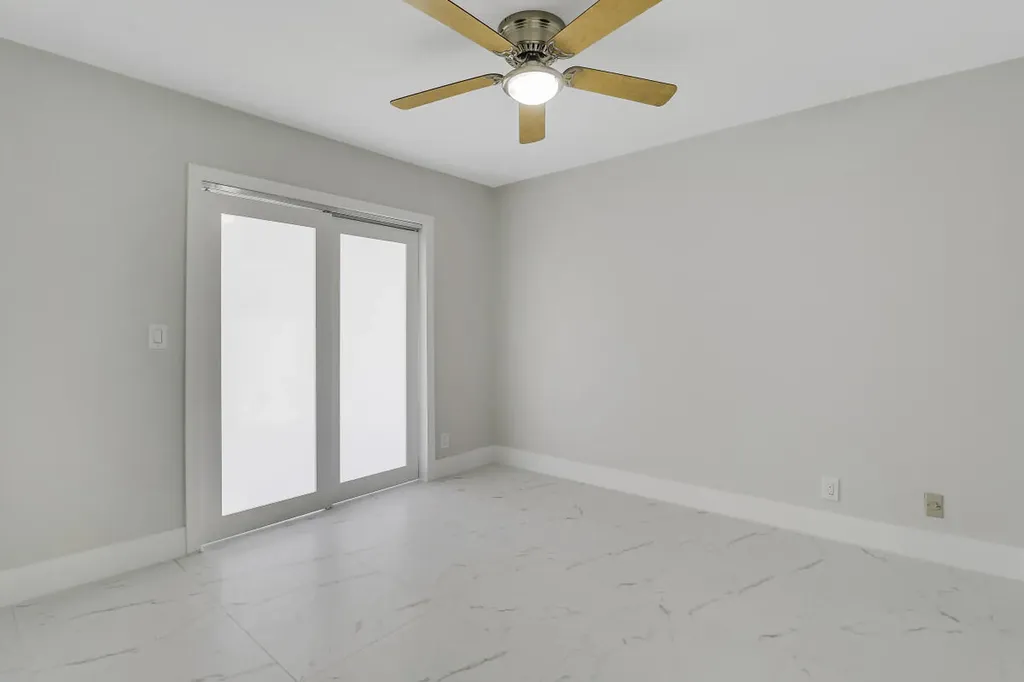 8157 Springtree Road Boca Raton FL 33496