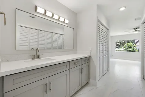 8157 Springtree Road Boca Raton FL 33496