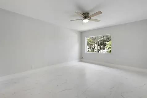 8157 Springtree Road Boca Raton FL 33496