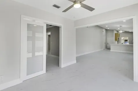 8157 Springtree Road Boca Raton FL 33496