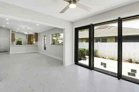 8157 Springtree Road Boca Raton FL 33496
