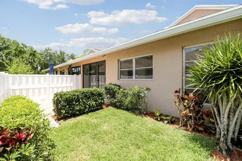8157 Springtree Road Boca Raton FL 33496