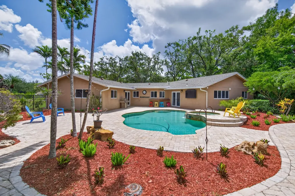 2801 SW 156th Avenue Davie FL 33331