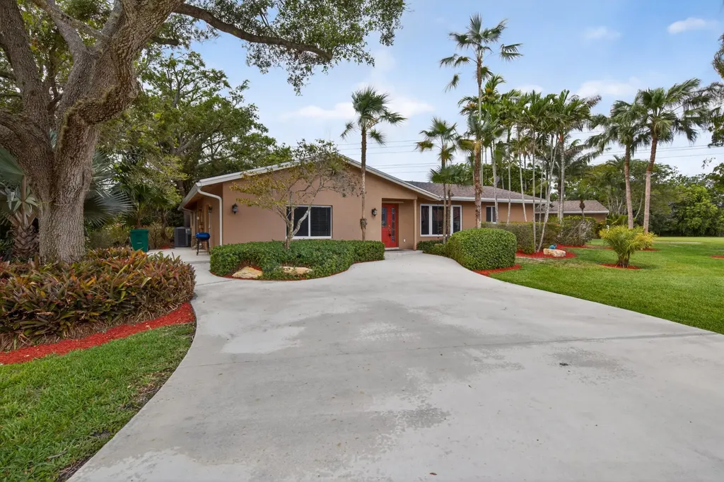 2801 SW 156th Avenue Davie FL 33331