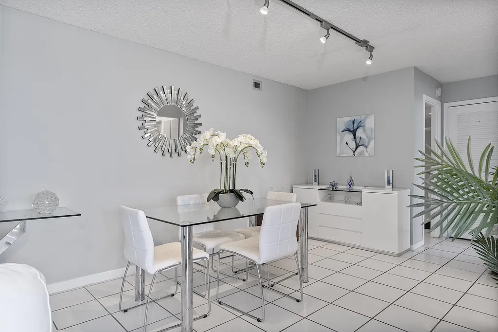 2841 N Ocean Boulevard Fort Lauderdale FL 33308